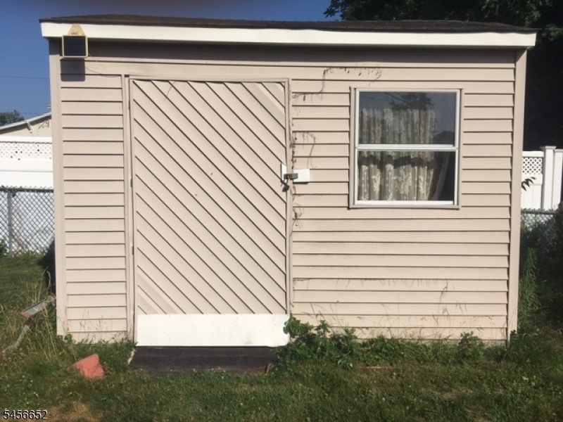 Shed