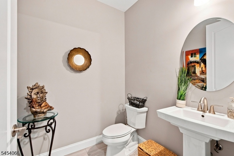 Powder room