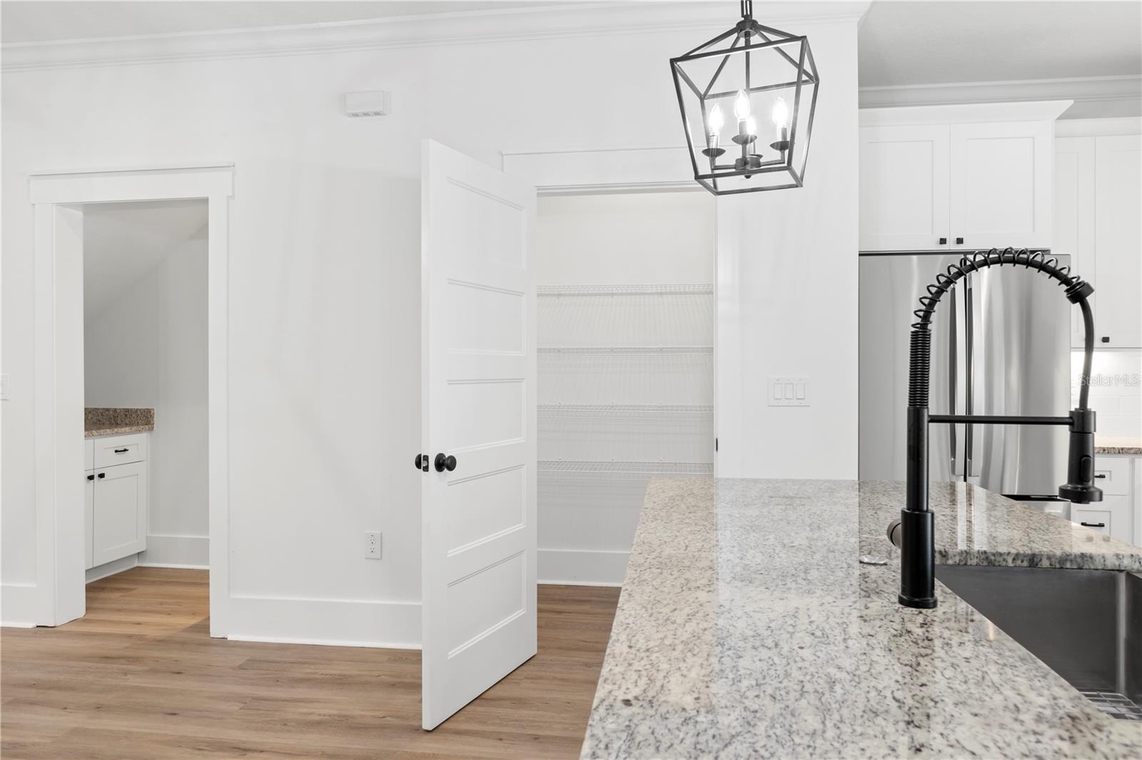 kitchen pantry, bar