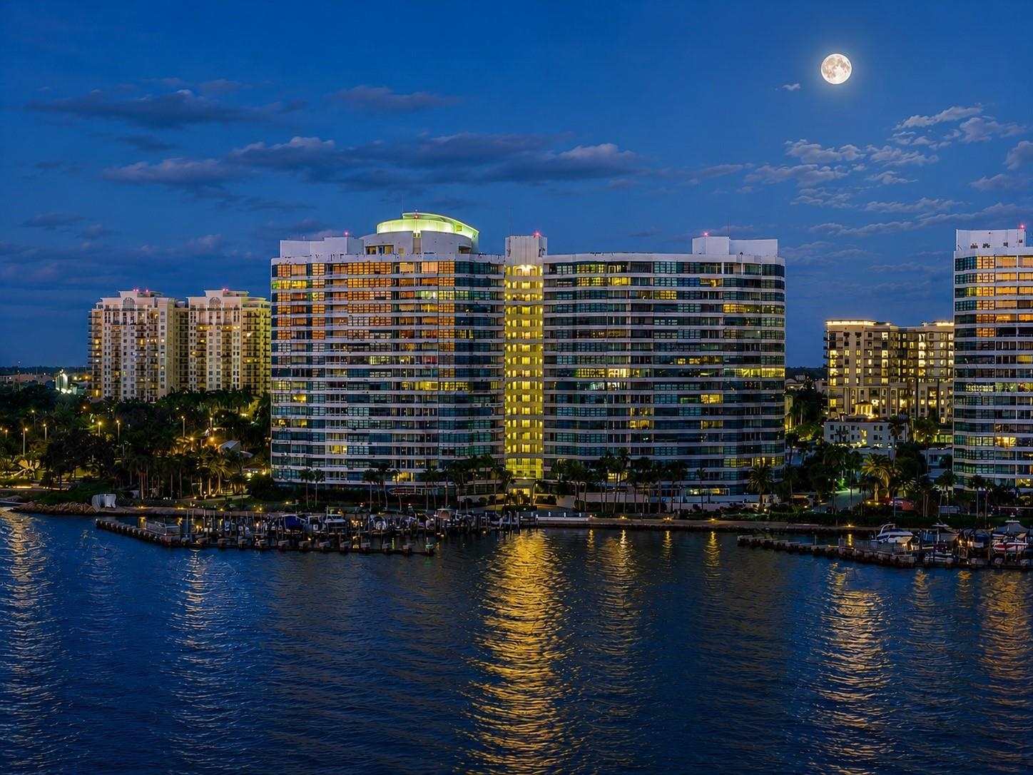 MARINA ACCESS FROM PRIVATE ENTRANCE