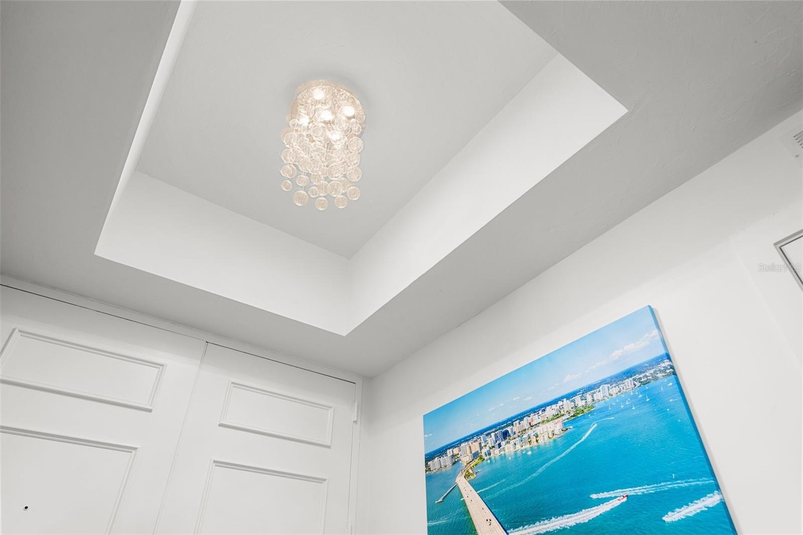 FOYER CEILING INLAY
