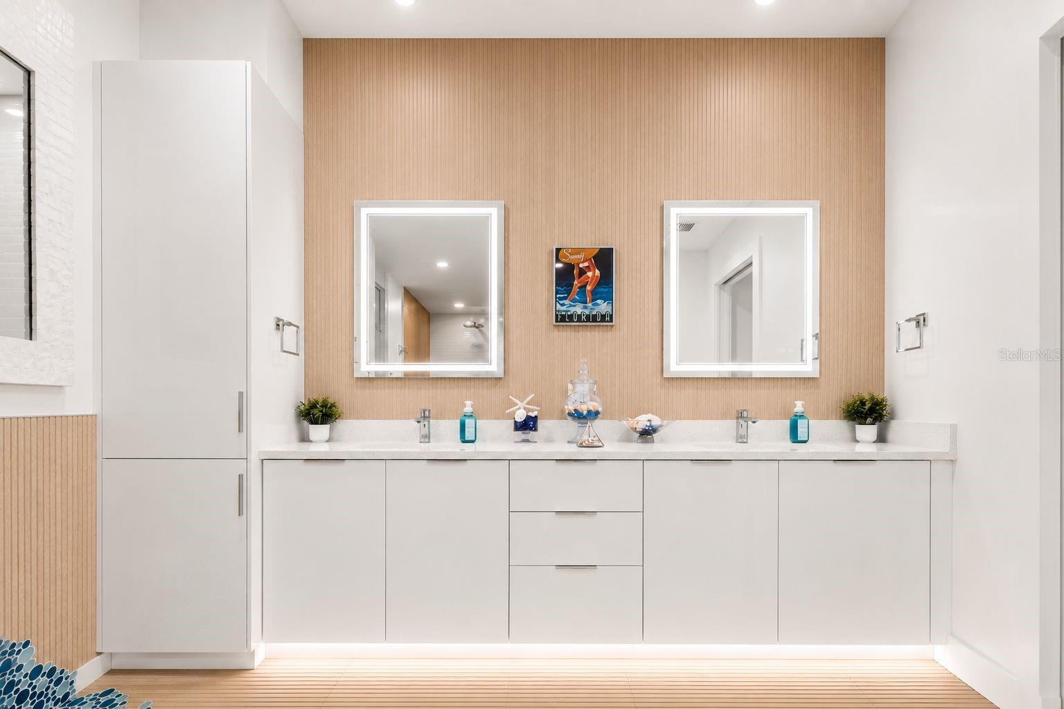 DOUBLE VANITY IN PRIMARY BATHROOM