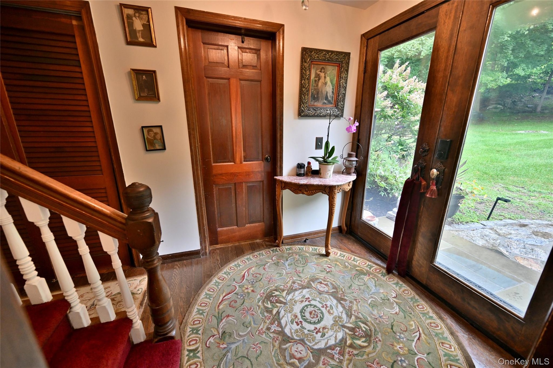 Formal entranceway