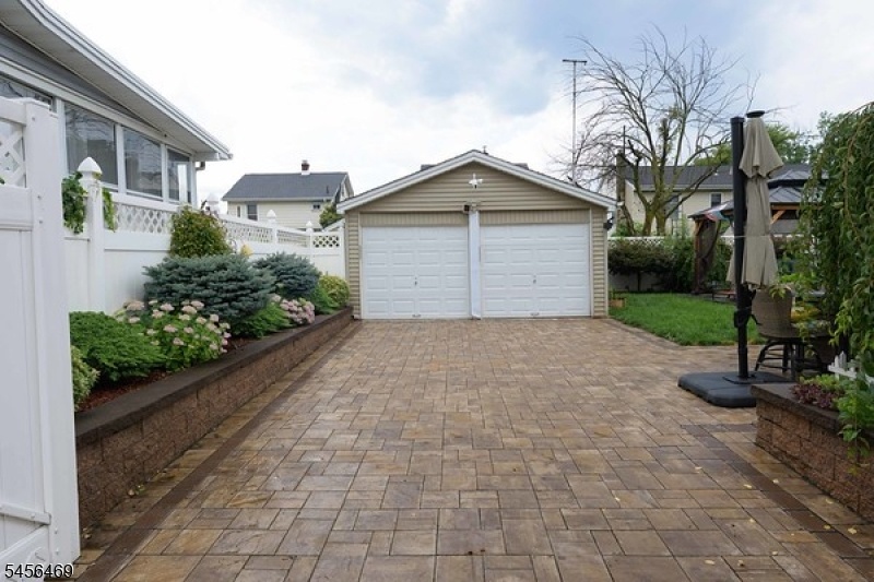 Driveway garage