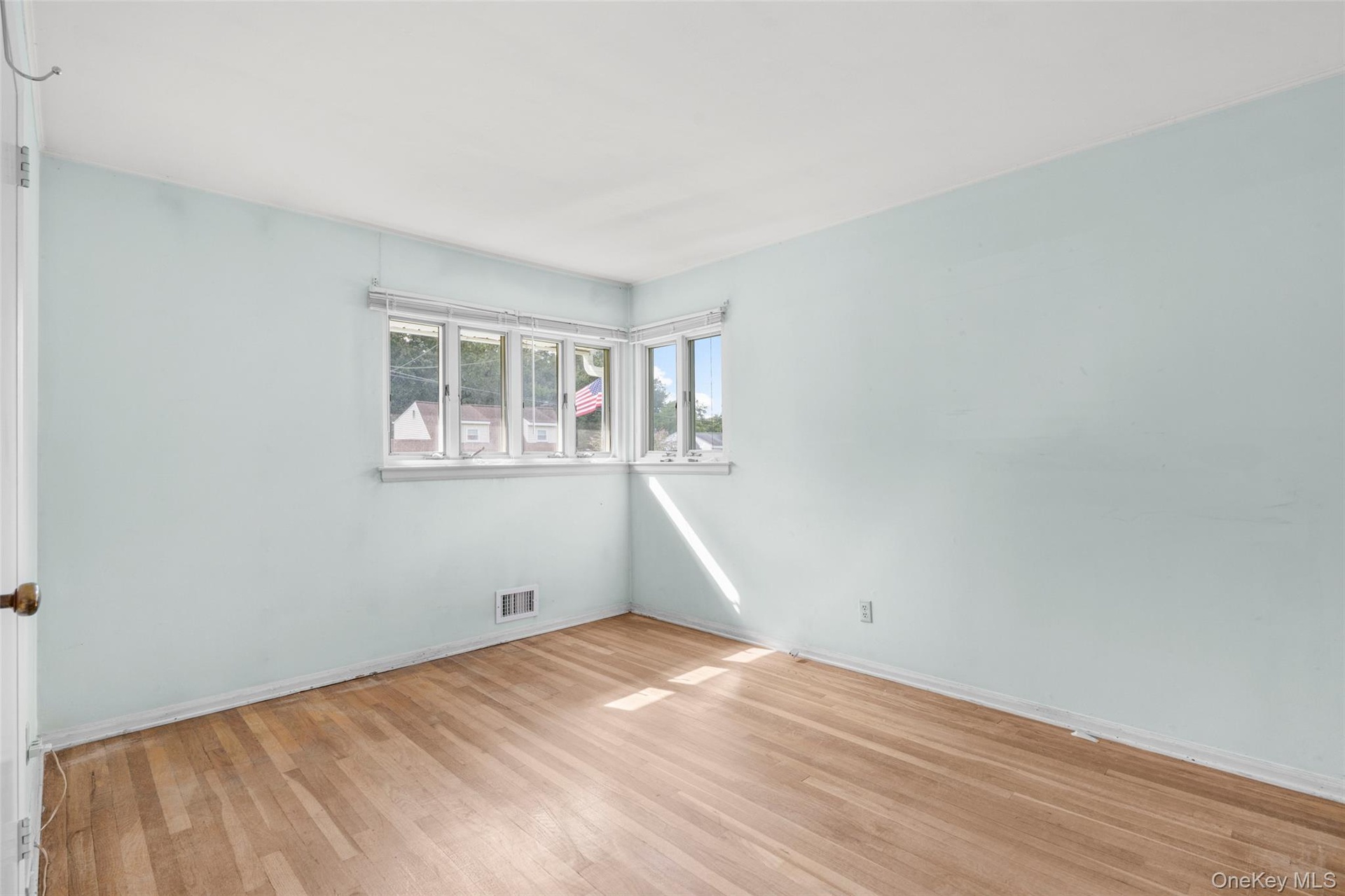 1st floor bedroom #1