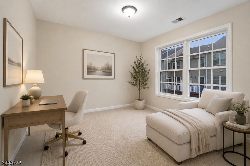 Master Bdrm Sitting Area