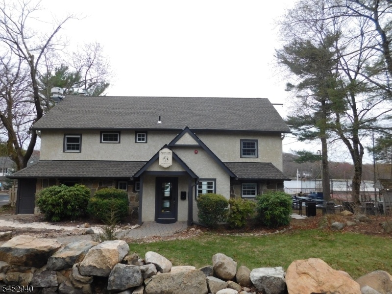 Fayson Lakes Clubhouse