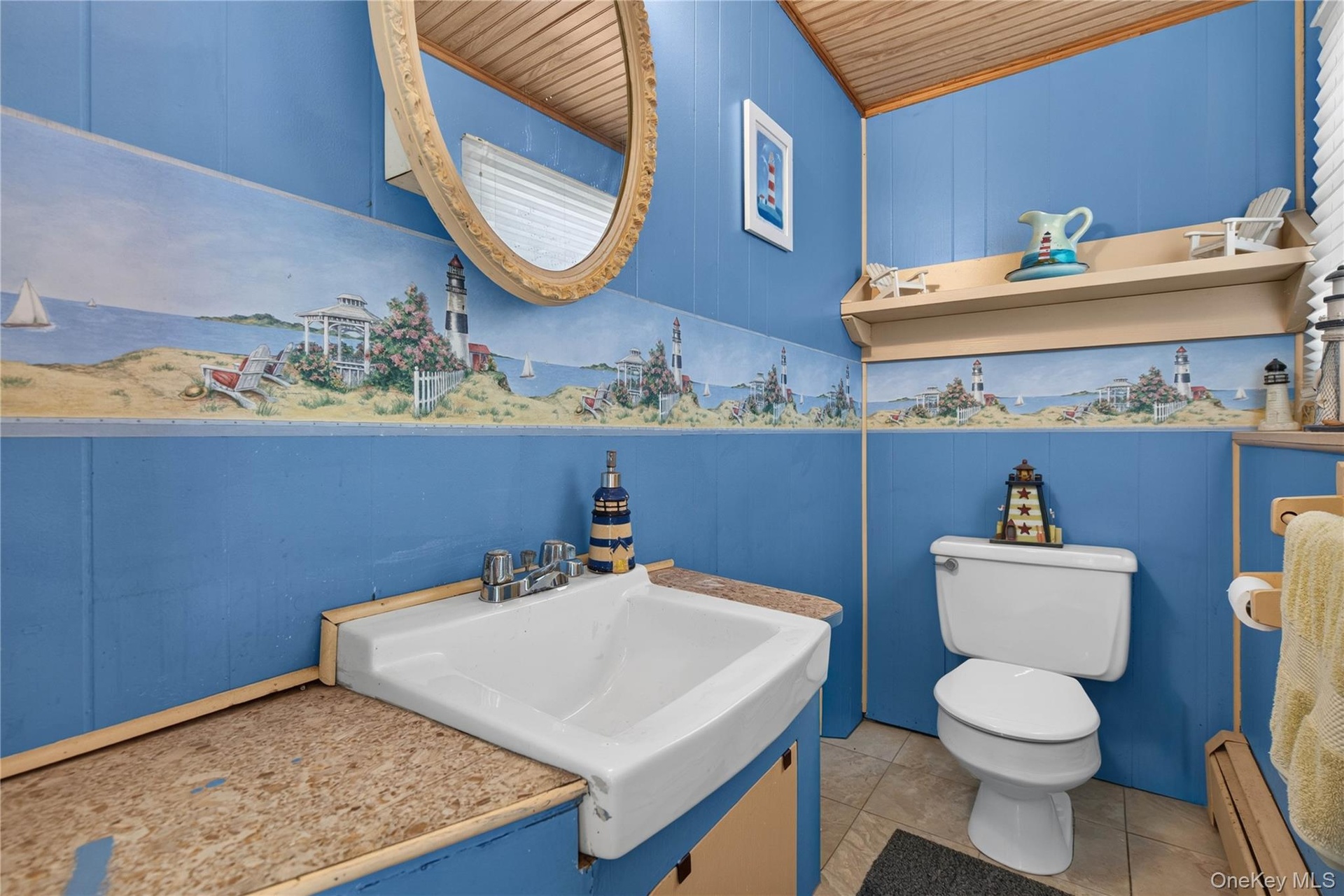 Half Bathroom downstairs