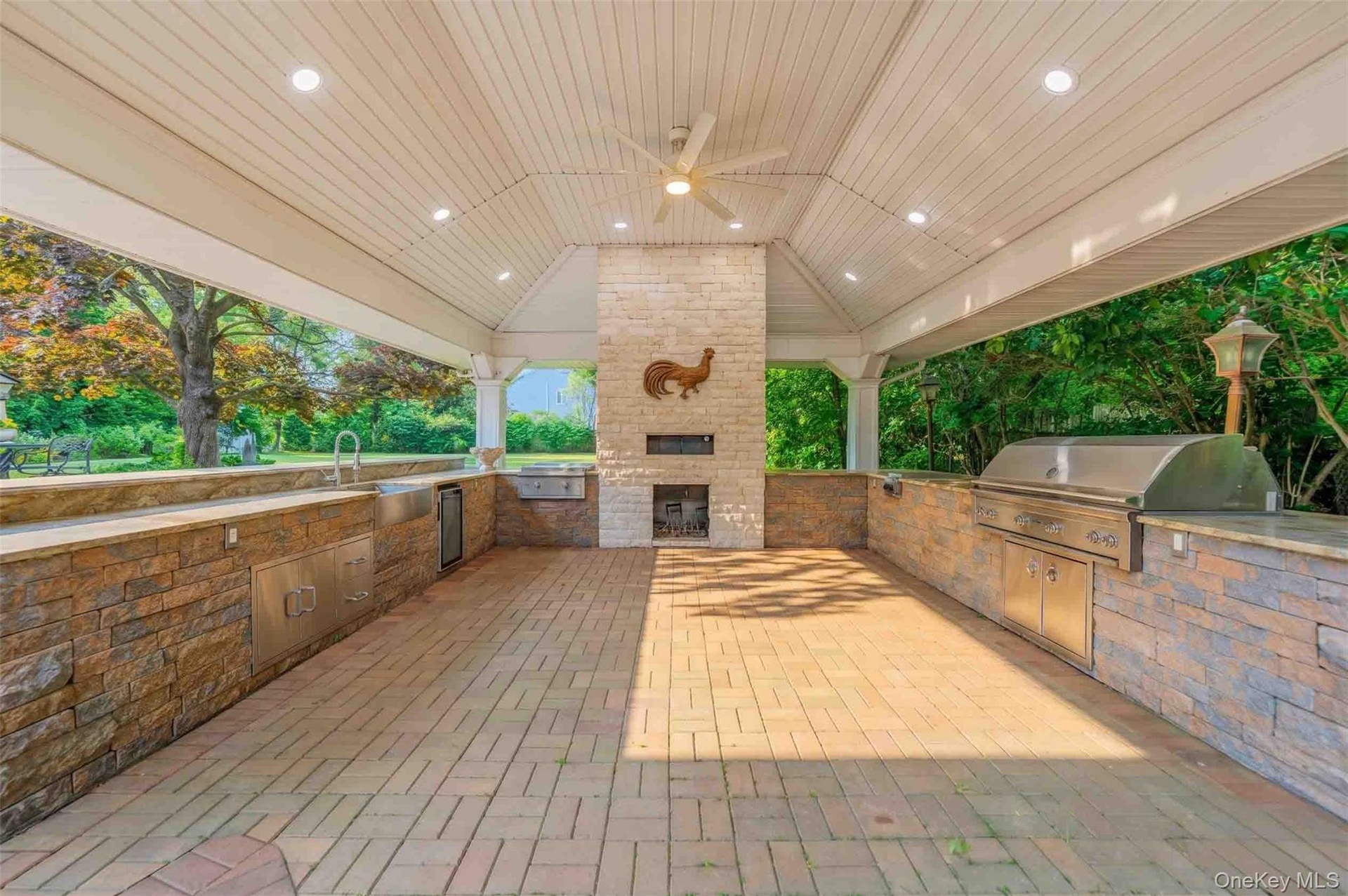 Covered outside kitchen