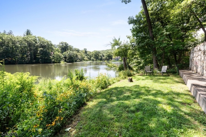 lake view from yard