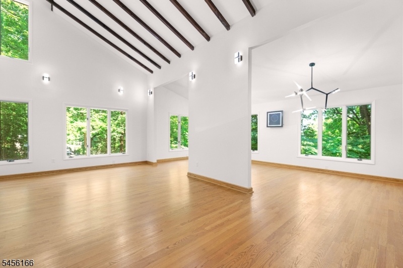 GREAT ROOM2