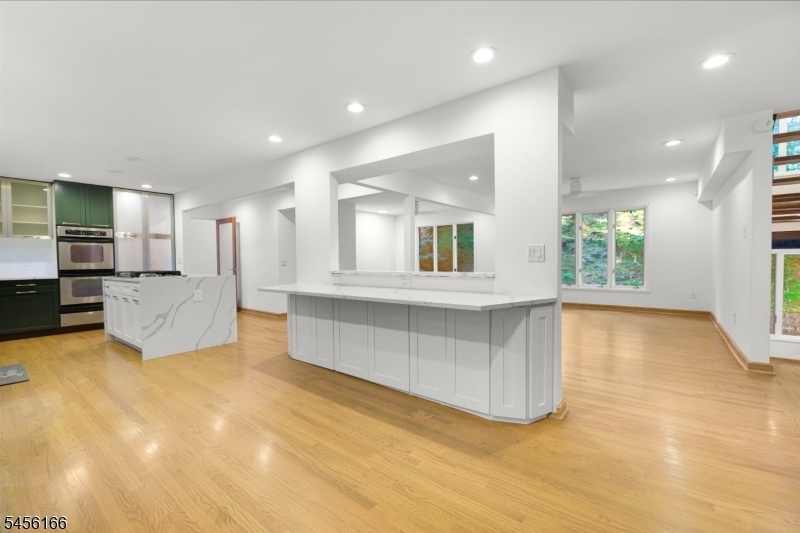 SERVING AREA
