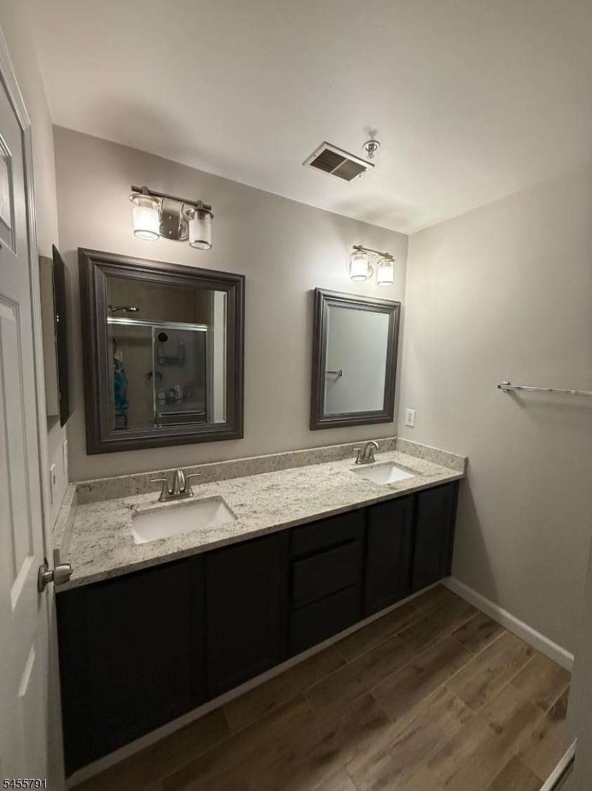 Master bathroom-2nd floor