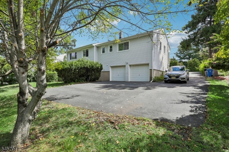2 car garage attached