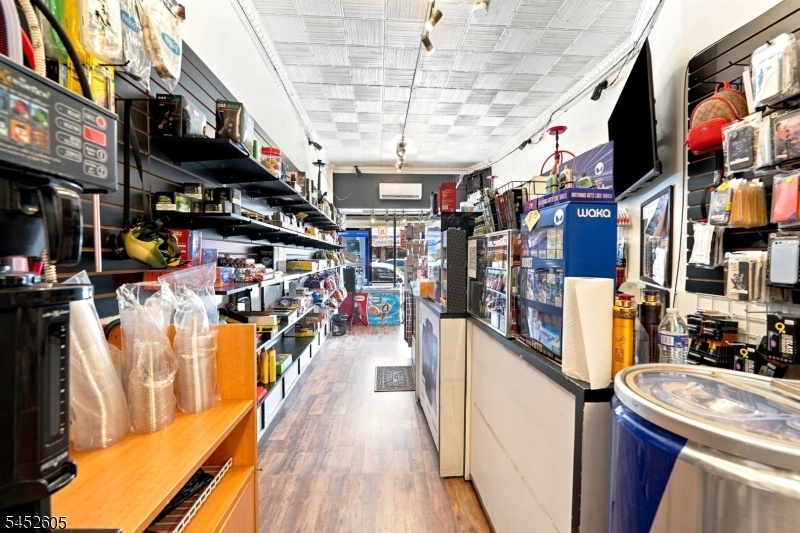 Commercial Space 1