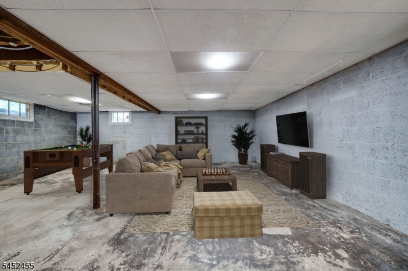 Full Basement