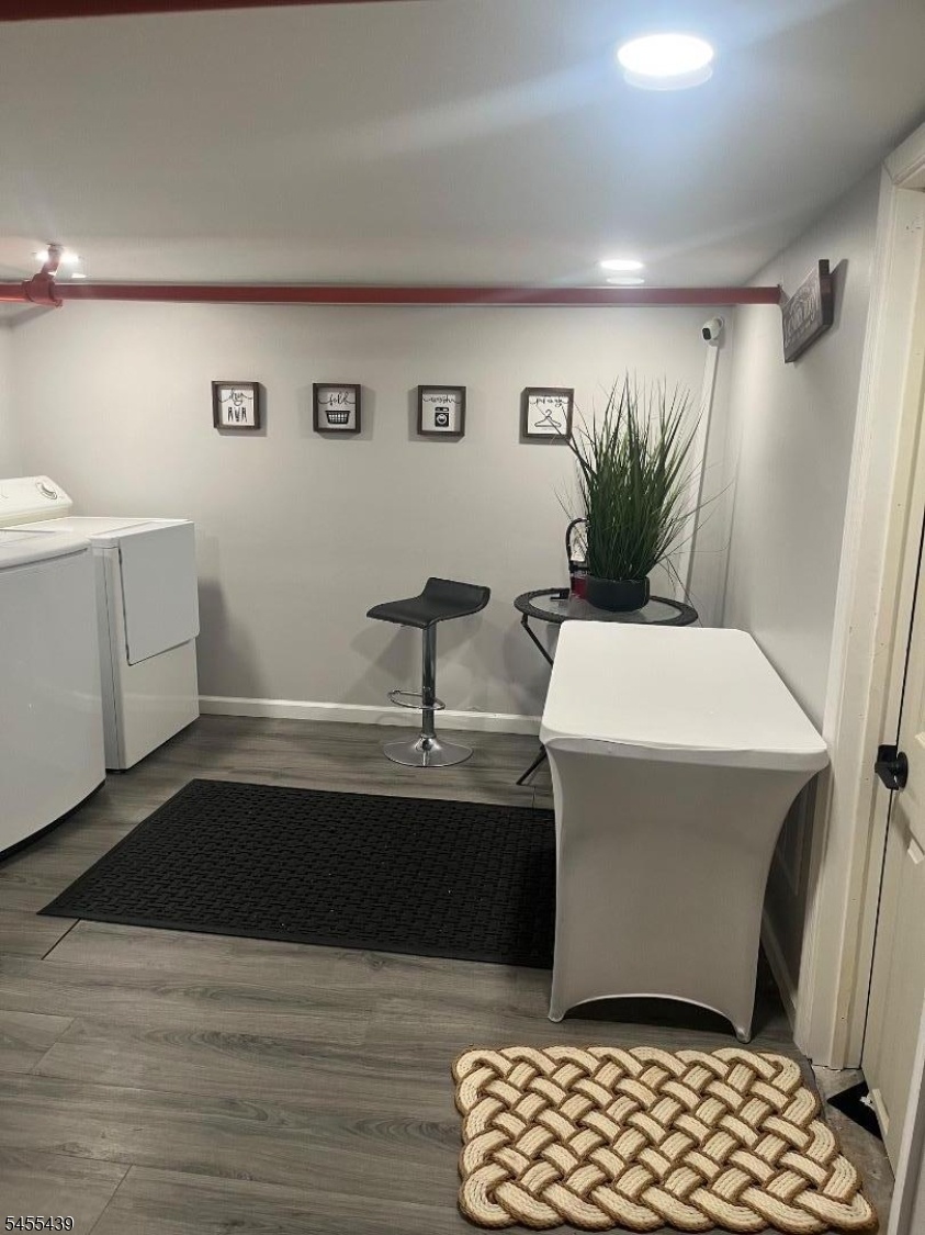 Laundry room bsmt