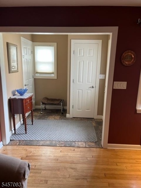 1st Fl FOYER