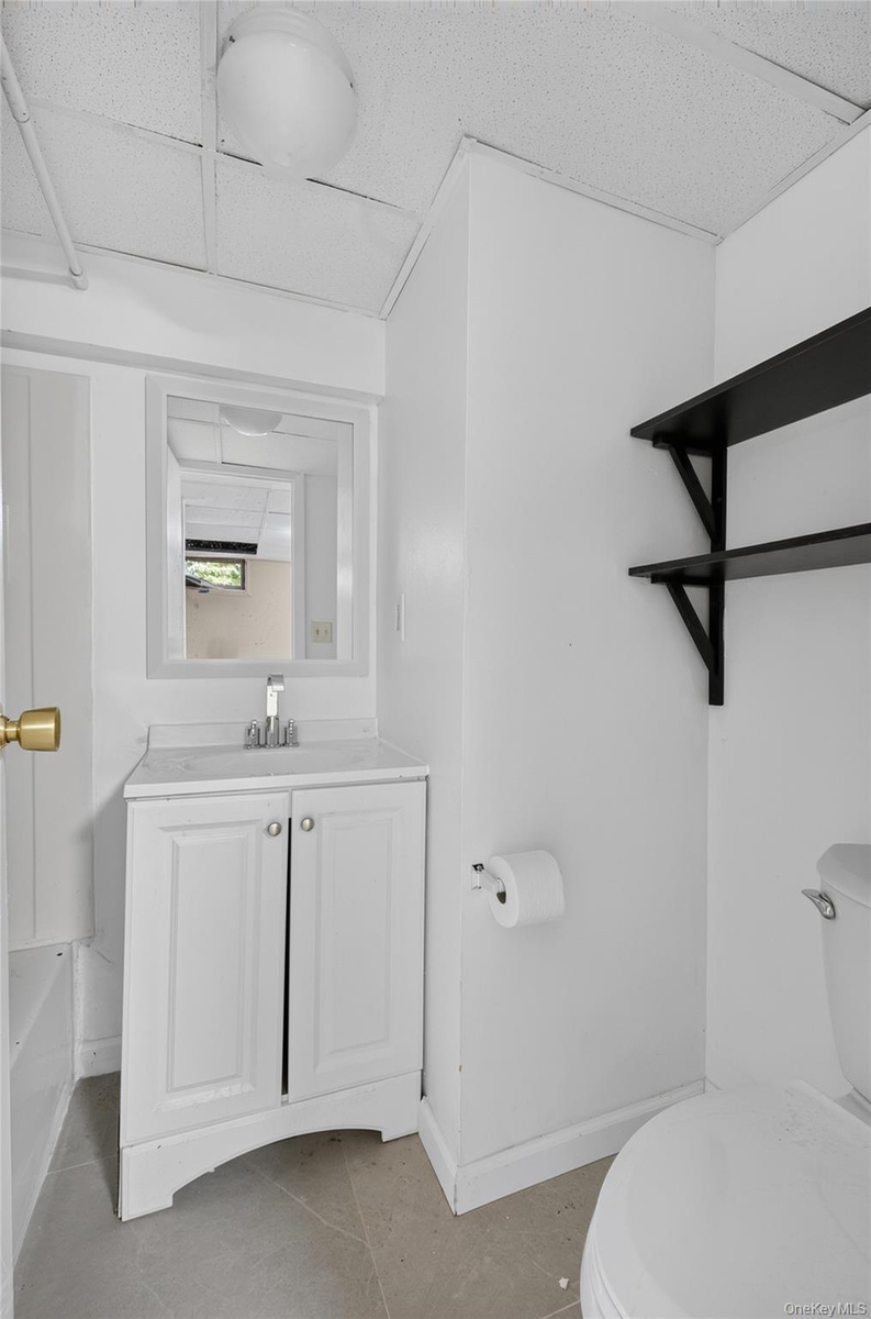 Full bathroom basement