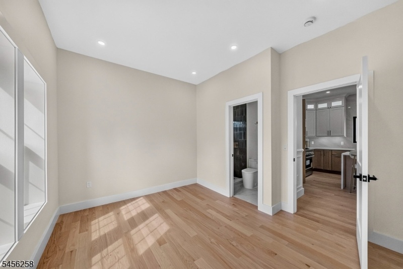 1st floor bedorom