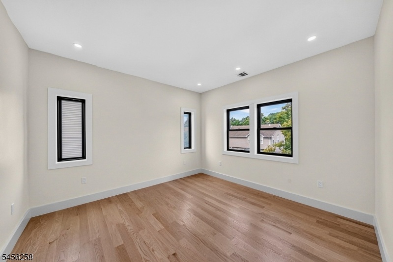 2nd floor bedroom