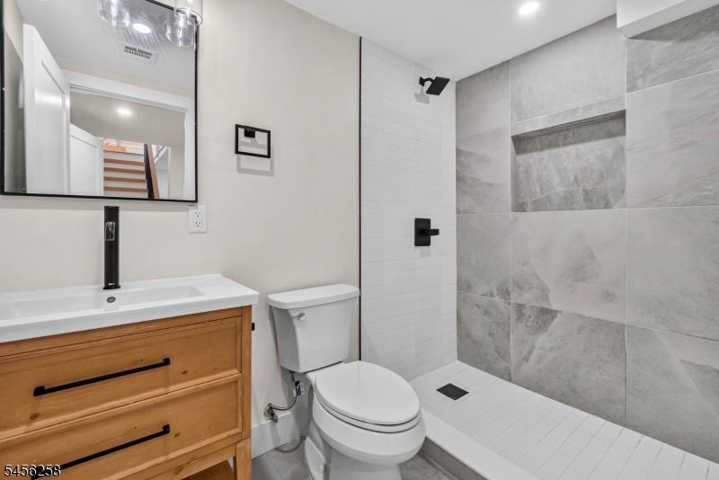 Basement full bath