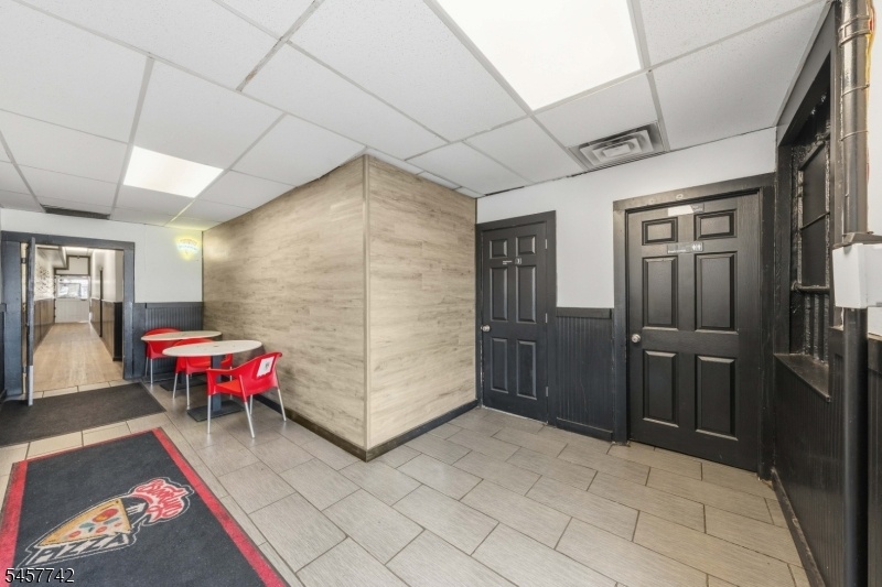 Back Dining Area & Entrance