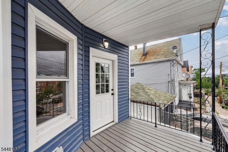 PORCH/DECK