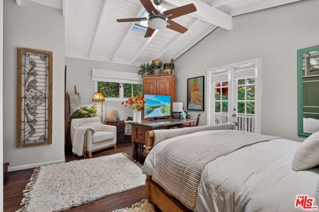 Large Bedroom Sitting Area