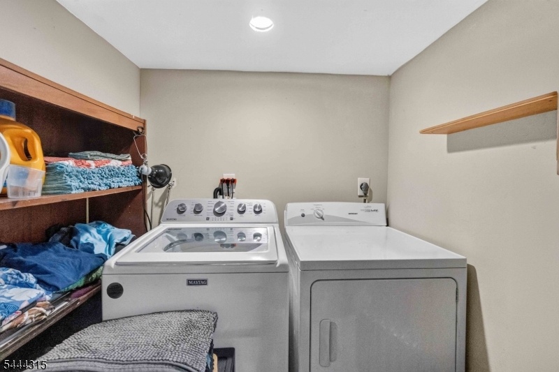 Washer/Dryer Basement
