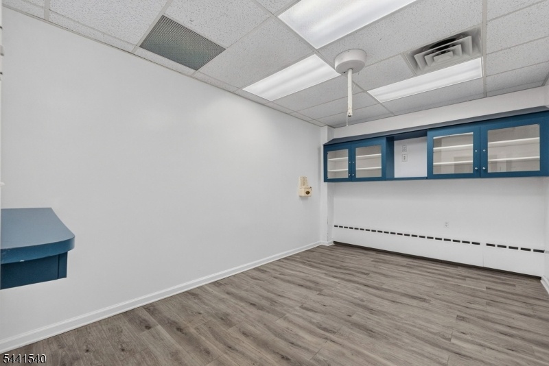 1st floor right unit