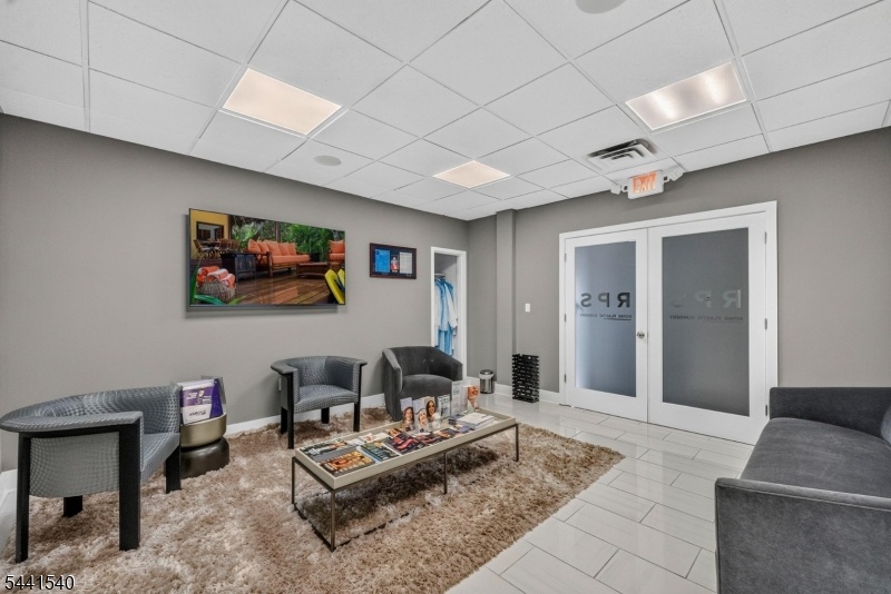 1st floor Left unit 1
