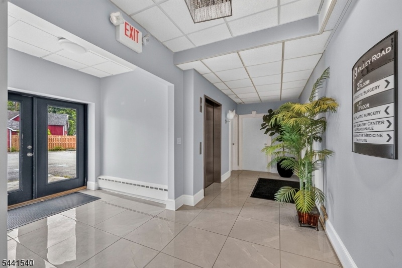 1st floor common area