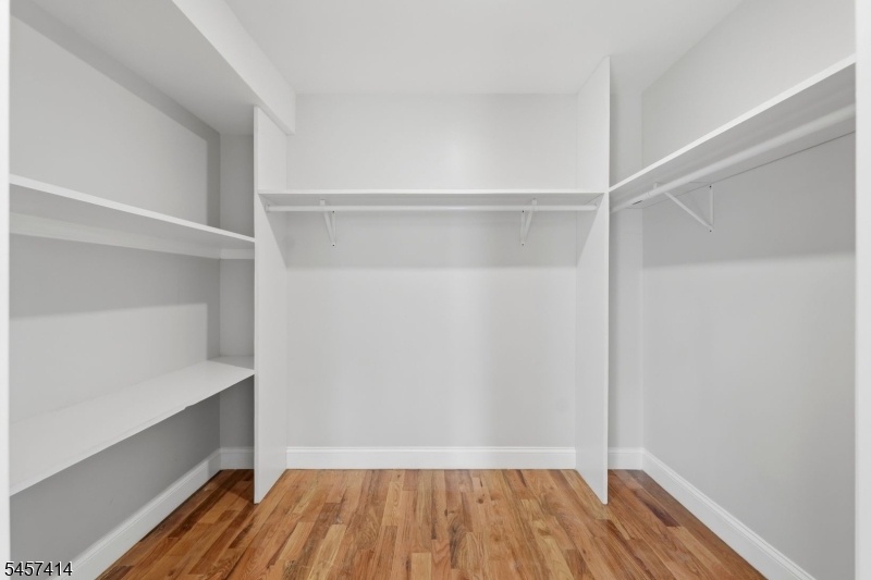 walk in closet