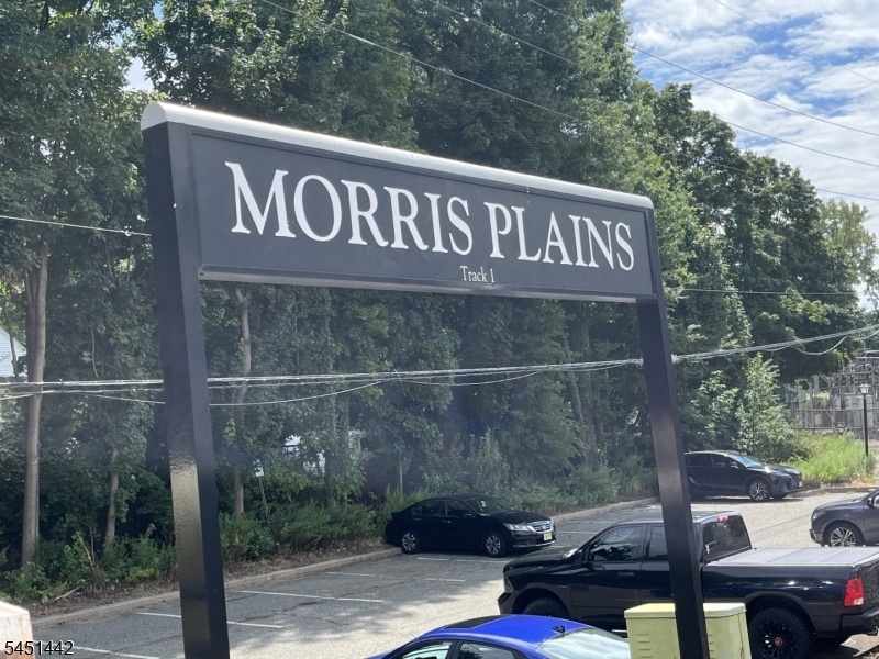 Morris Plains Train Station