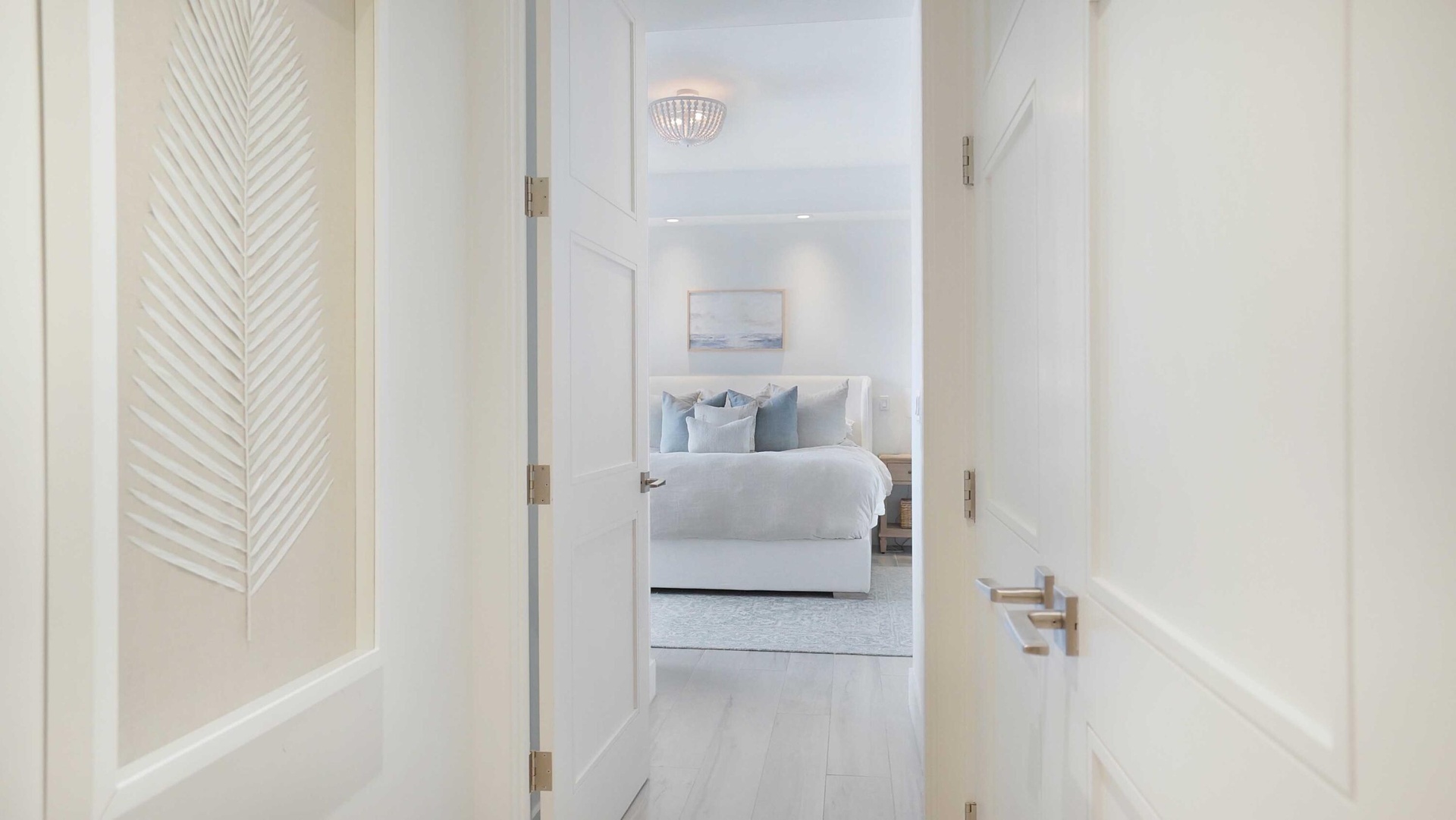 A quiet transition toward the private quarters of the residence.