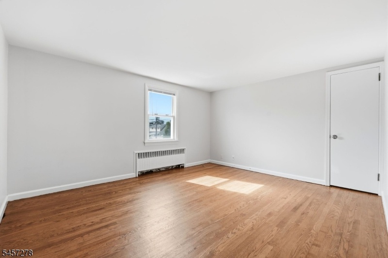 2nd floor LR