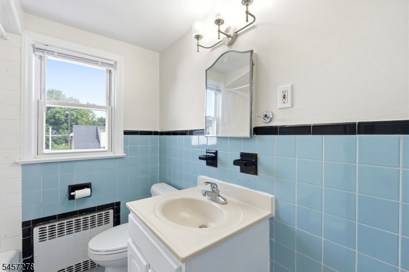 2nd fl bath