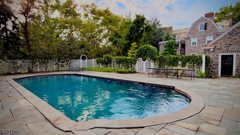 pool1
