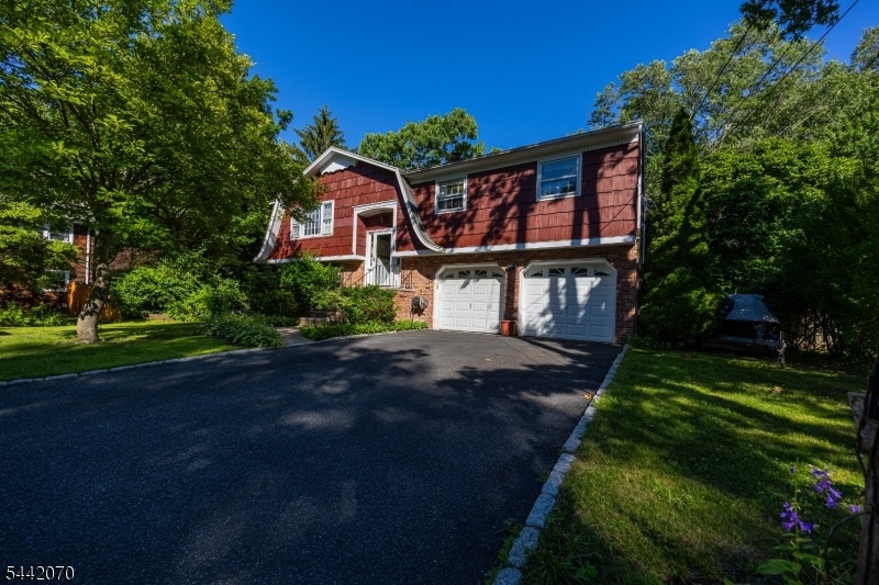 Front View w/ Driveway
