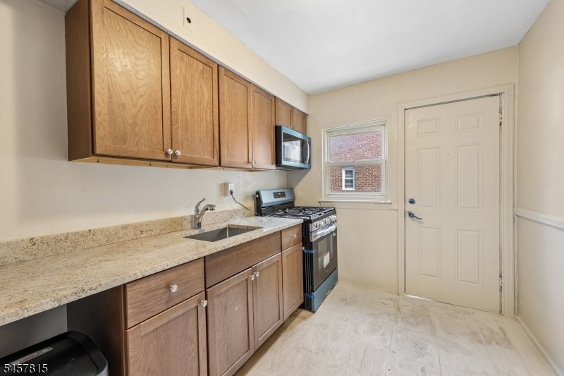 Unit 1 Kitchen