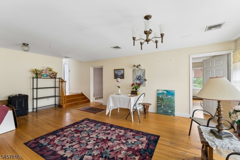 2nd flr living room