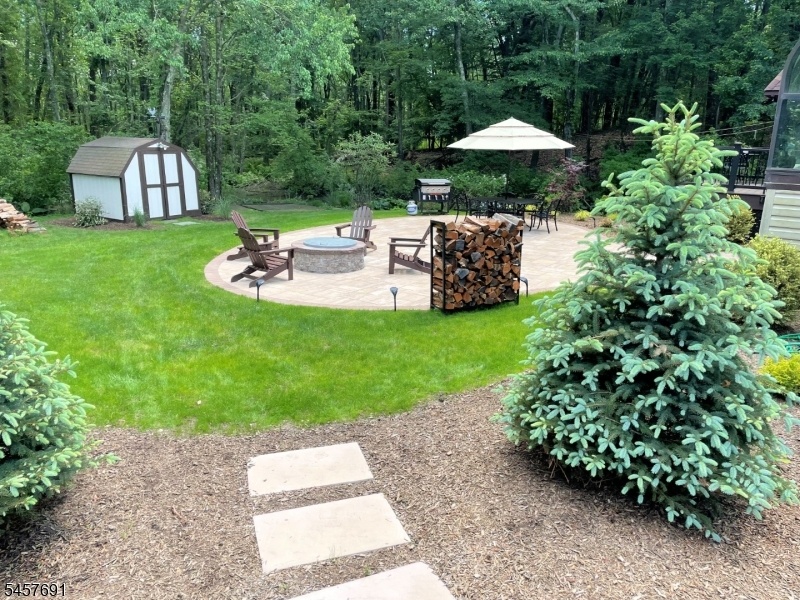 Private Back Yard Patio / Deck
