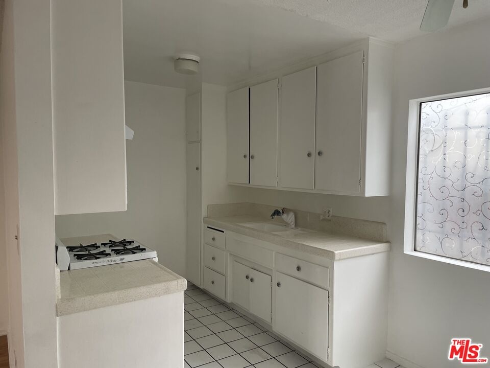 Unit 1 - 2 Bd + 1.5 Ba