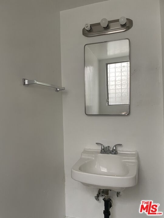Unit 1 - 2 Bd + 1.5 Ba