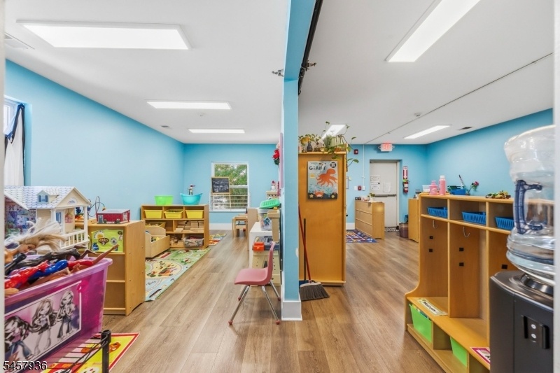 classroom 4
