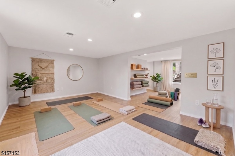 Virtually staged wellness
