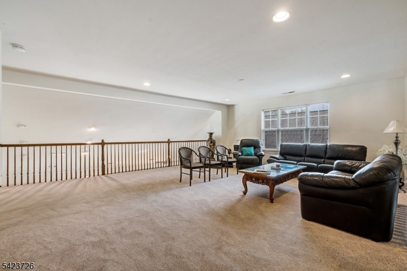 Loft View/Multi Purpose Use