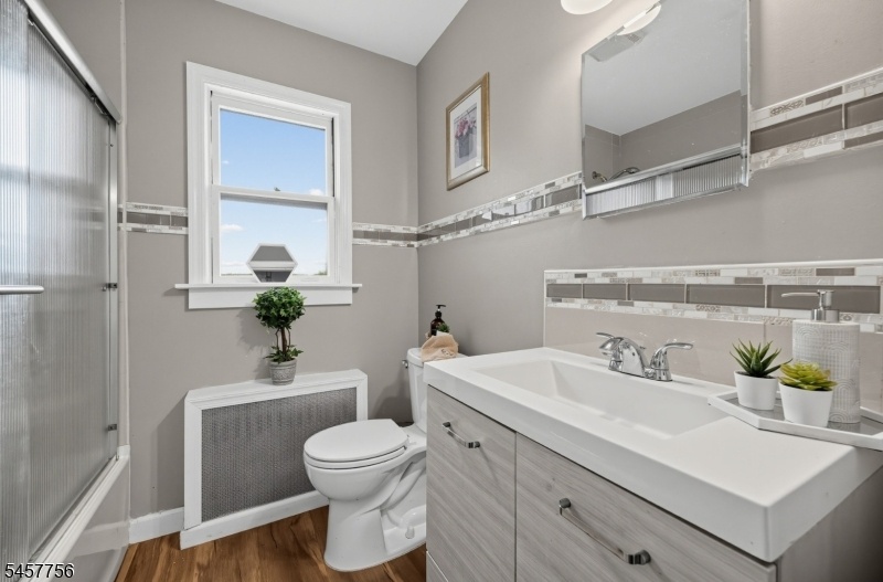 1st floor bathroom