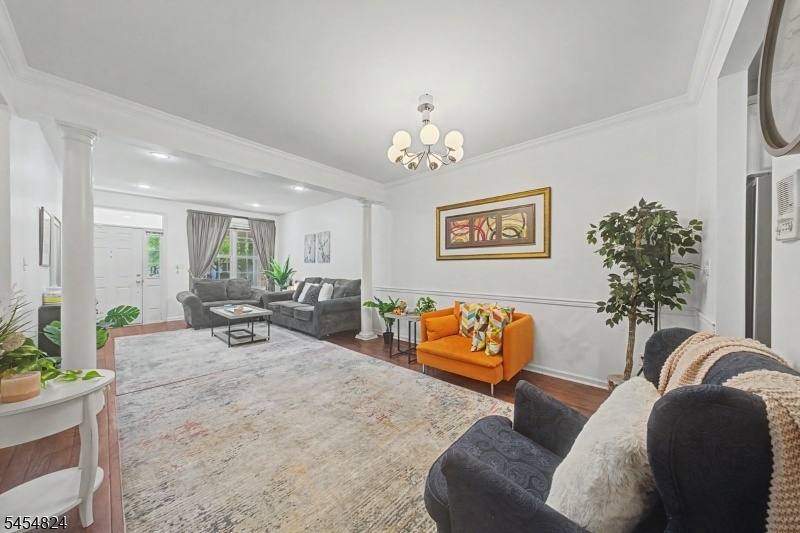 livingroom dining area